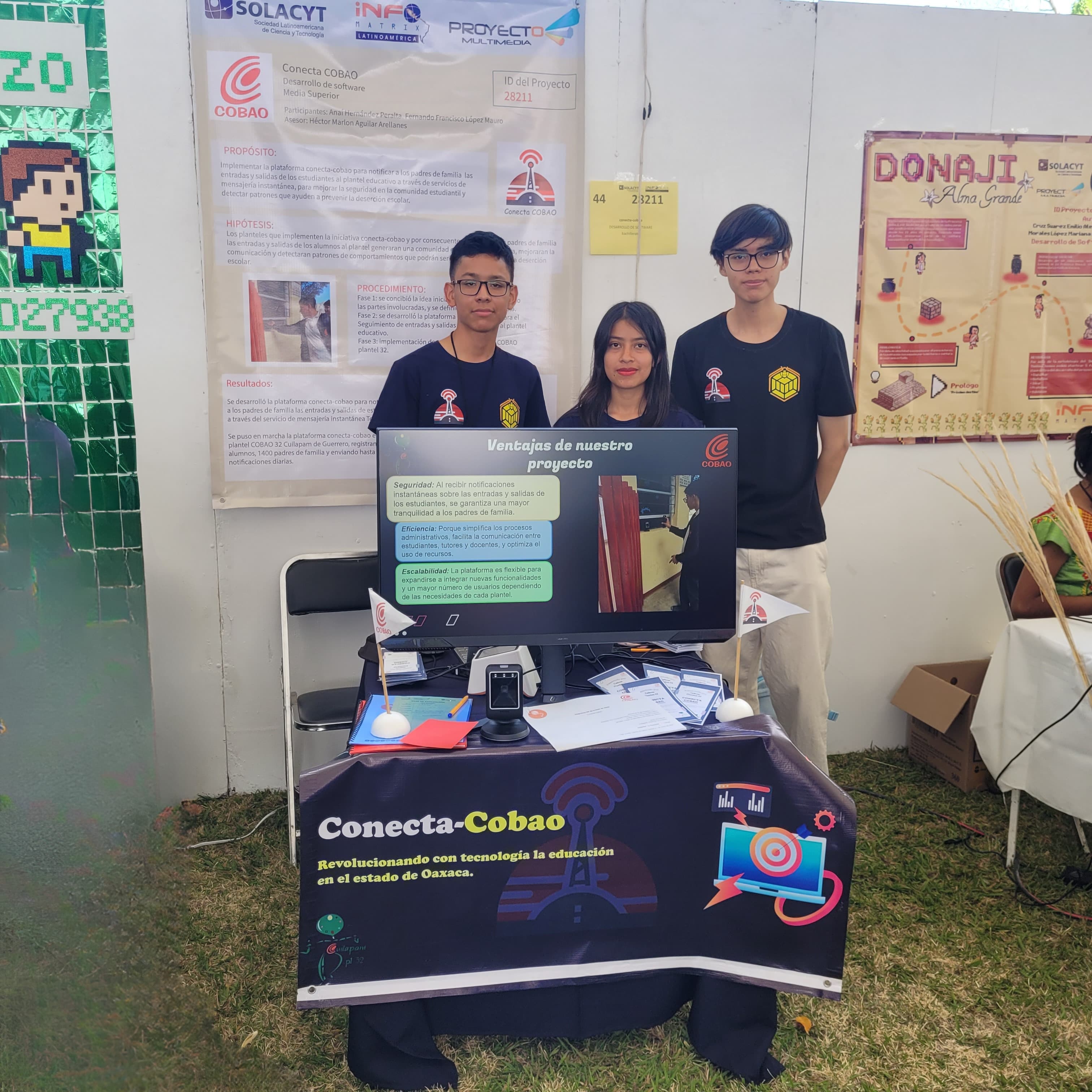 Fernando Mauro White at work with a colleague